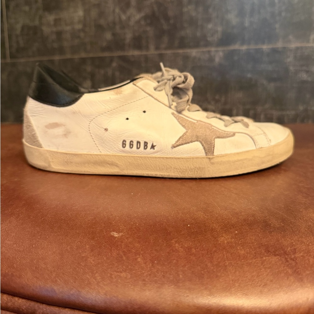 Golden Goose Women’s Superstar Sneakers with Black Heel Tab & Gray Suede - US 9 - Picture 9 of 16